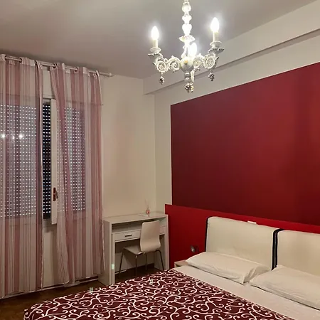 بيت ضيافة Moonlight Centro 3*