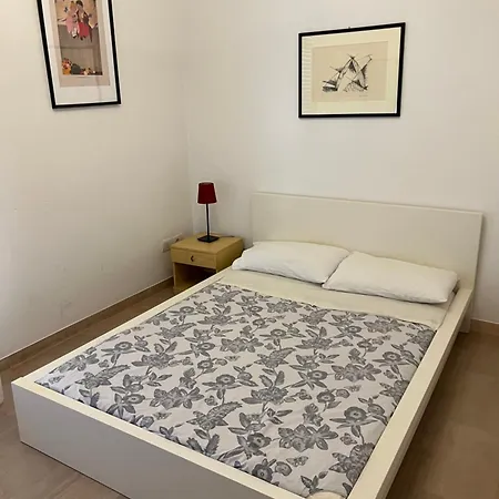 Moonlight Centro بيت ضيافة بولونيا