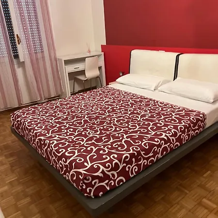 Moonlight Centro 3* בולוניה