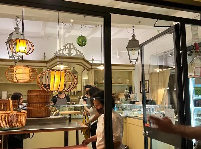 Moonlight Centro ボローニャ